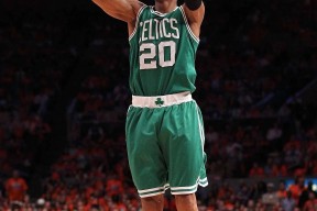 关于波士顿凯尔特人发布备战花絮，今晨绝杀压哨，意大利杯任务艰巨，资深球员宣示担当的信息-开云网址