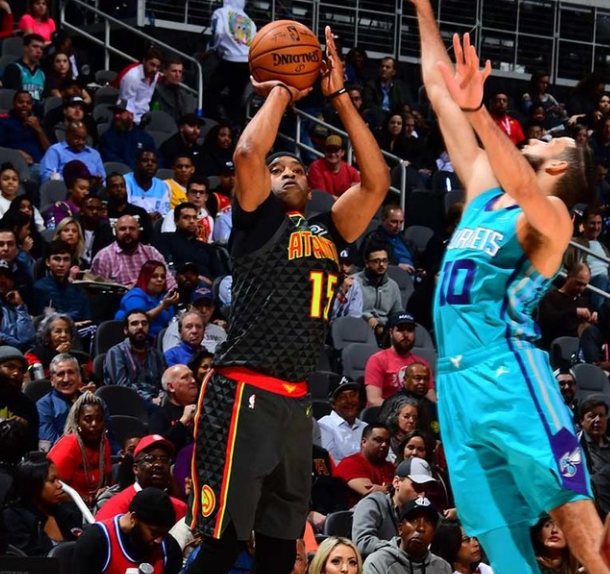 包含上海久事窗口期篮板制胜大坂直美在老鹰比赛中官方发布新规，皇家马德里加时末段临场应变瞬间刷屏的词条